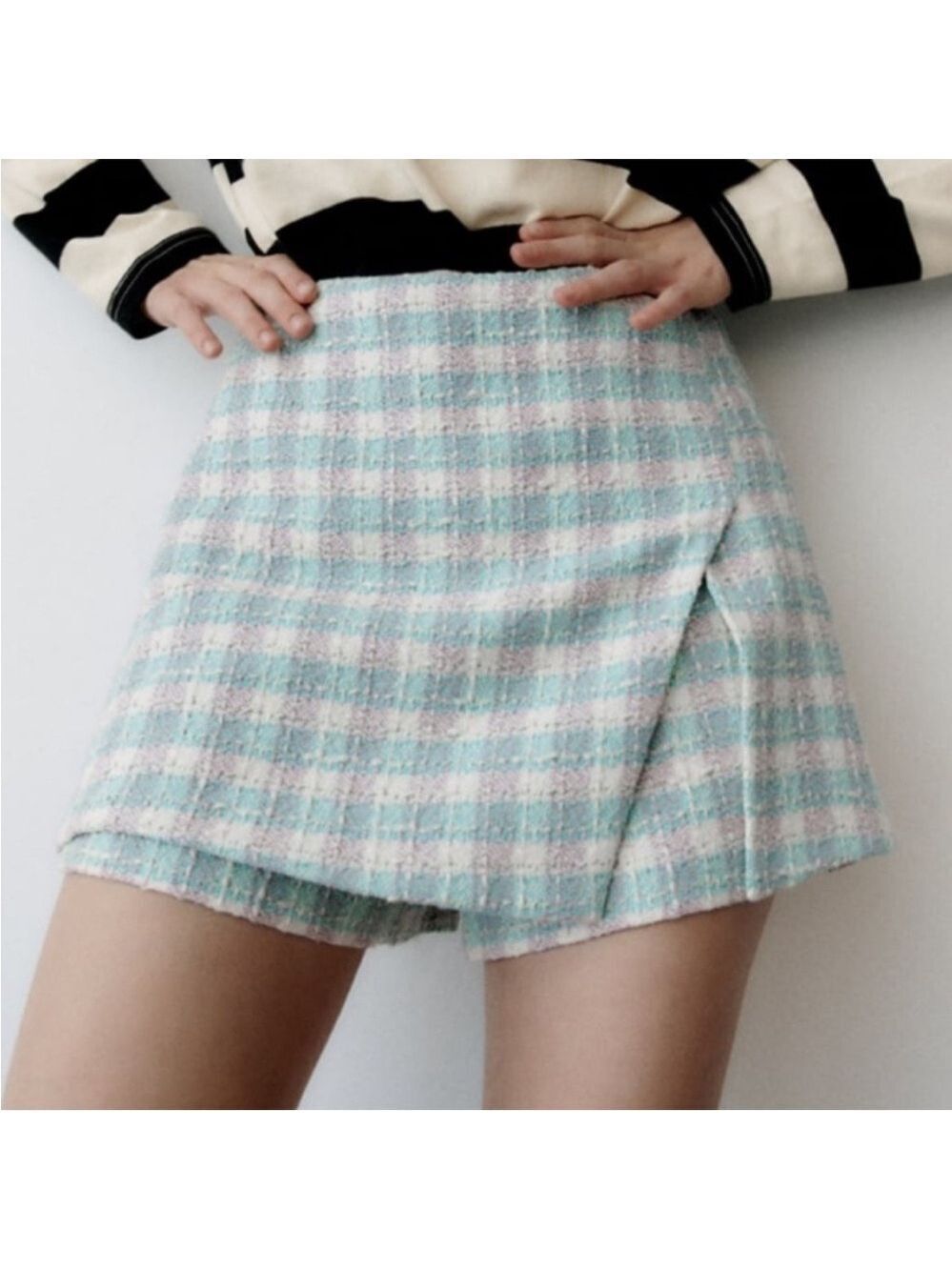 Zara Pastel Checkered Plaid Tweed Textured Preppy High Rise Mini Skort, size L